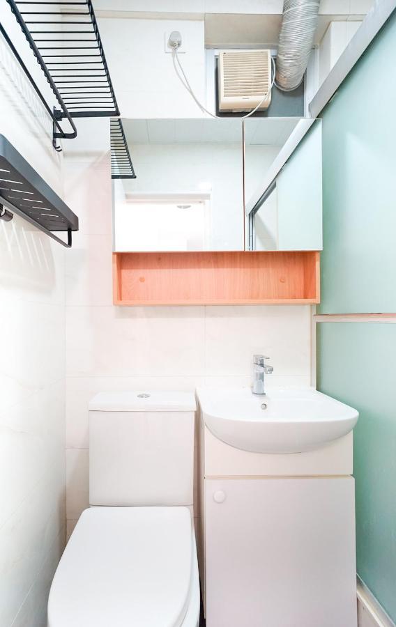 Shared Dormitory Wan Chai Road 187 Hong Kong Exterior photo